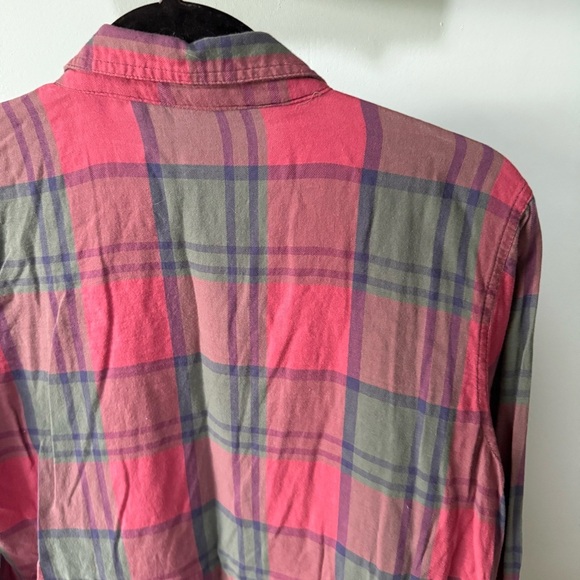 Maurice’s Long Sleeve Pink and Green Plaid Button-Up Flannel Shirt Size Large - Picture 6 of 6